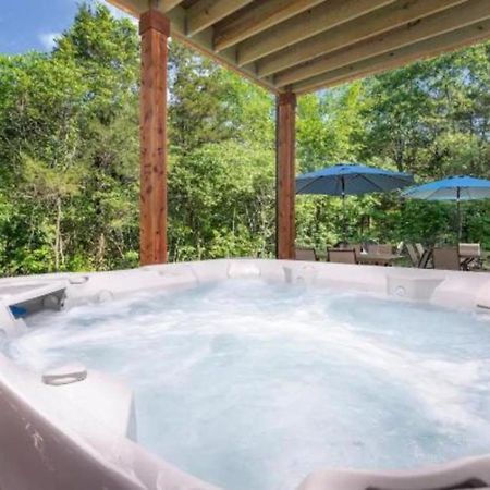 Premier Retreat With Hot Tub, Theater & Pool Table Villa Hollister Luaran gambar