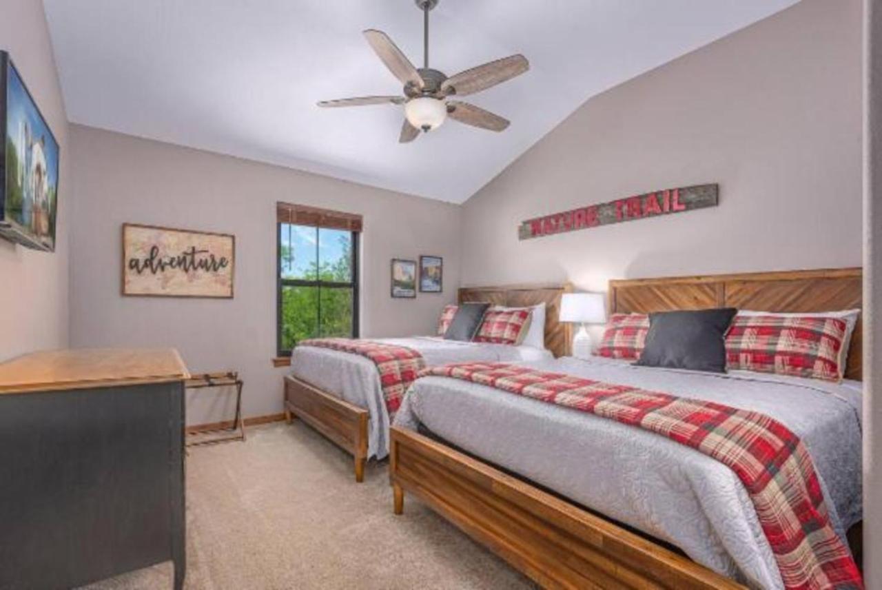 Premier Retreat With Hot Tub, Theater & Pool Table Villa Hollister Luaran gambar