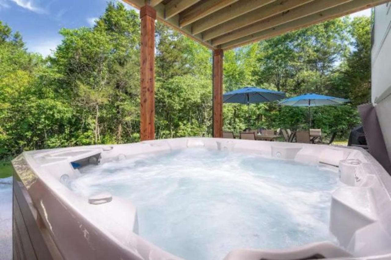 Premier Retreat With Hot Tub, Theater & Pool Table Villa Hollister Luaran gambar