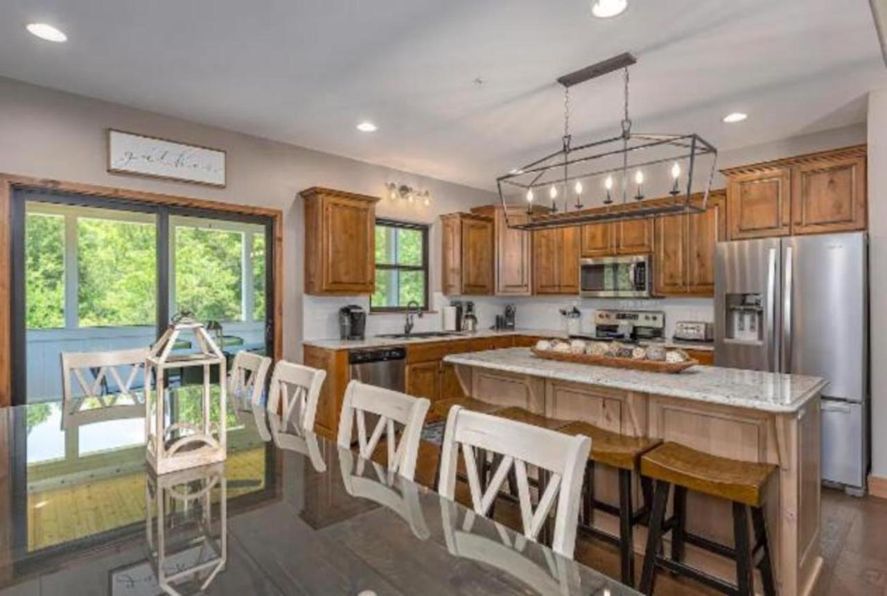 Premier Retreat With Hot Tub, Theater & Pool Table Villa Hollister Luaran gambar